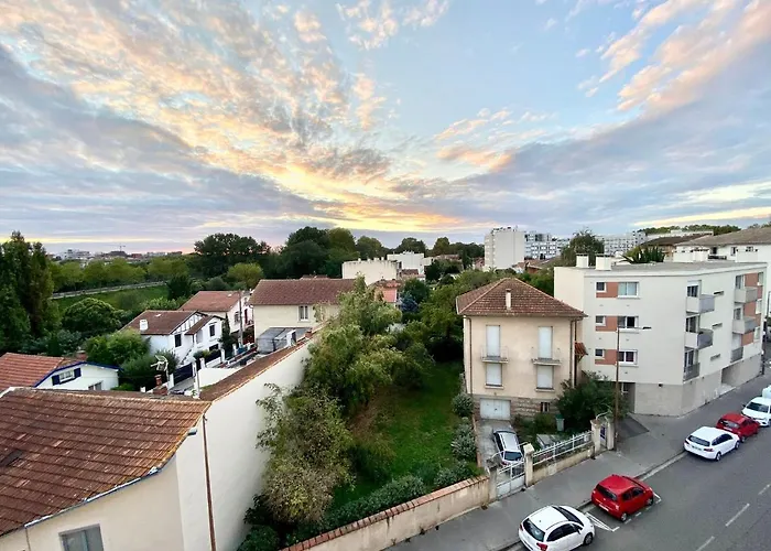 La Garonne - T3 Avec Parking Prive