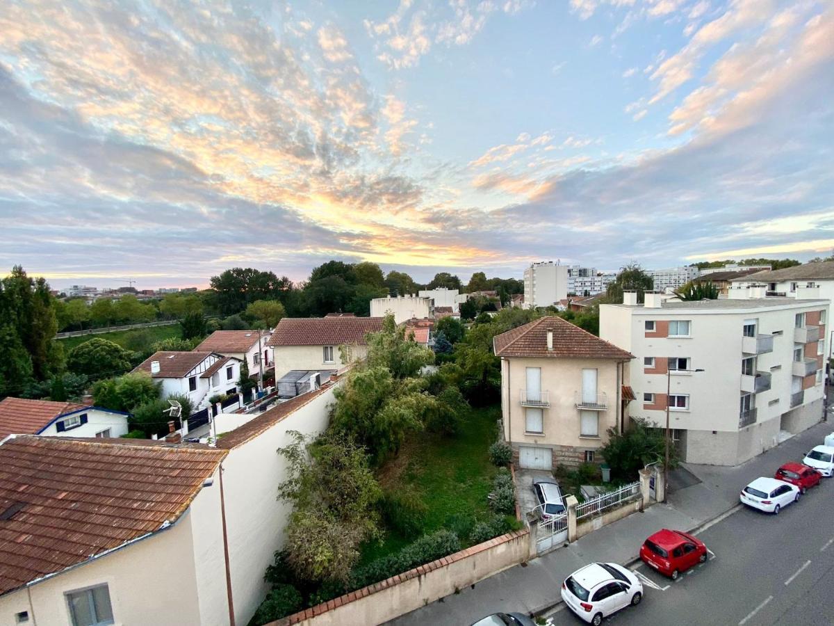 Apartment La Garonne - T3 Avec Parking Prive *