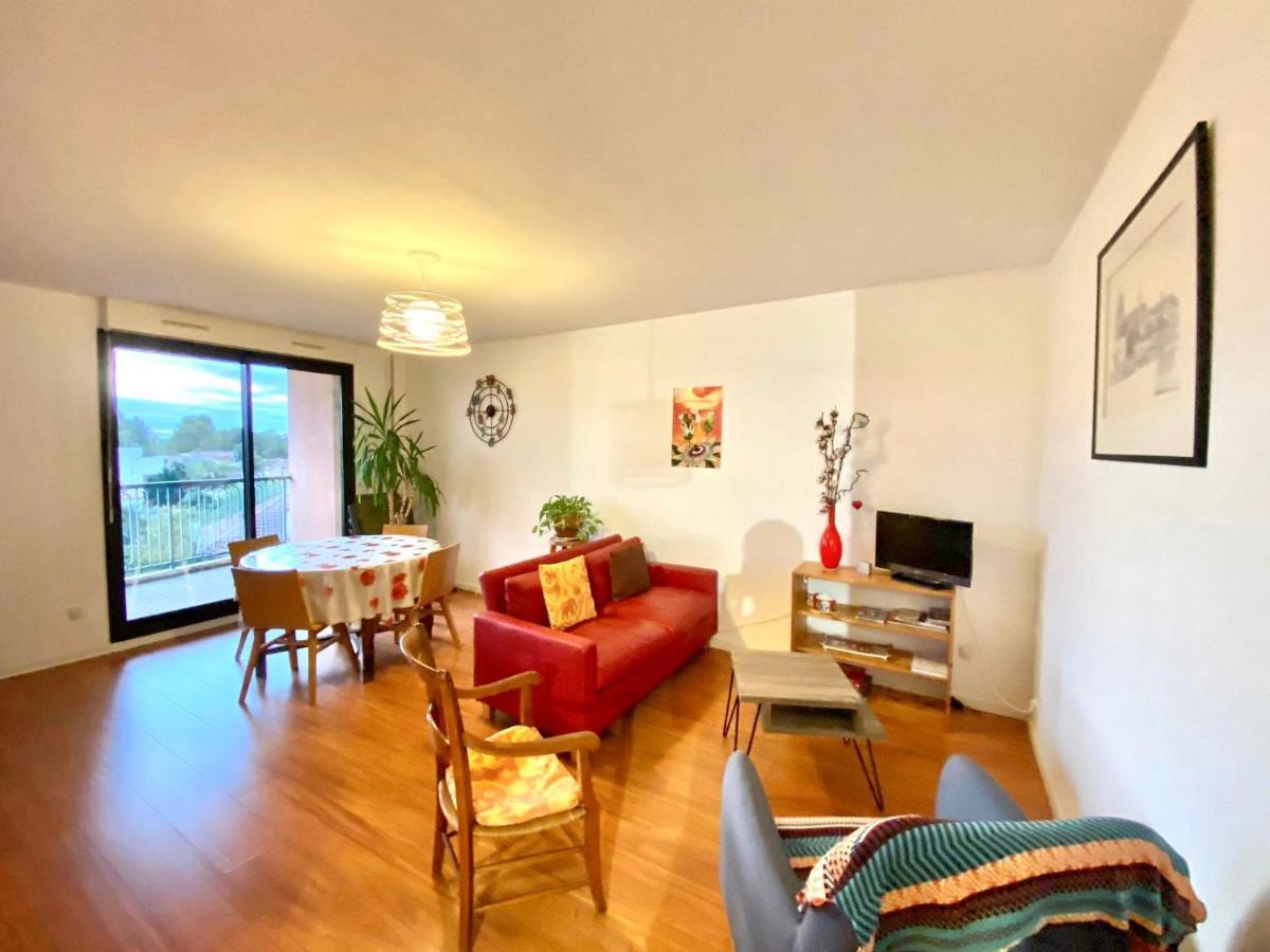 Apartment La Garonne - T3 Avec Parking Prive